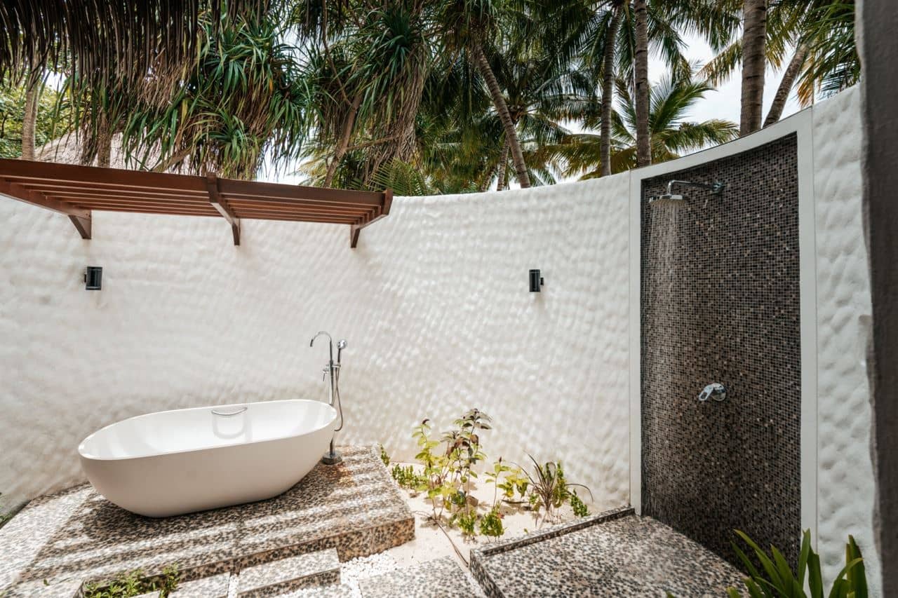 rooms-beach-pool-villa