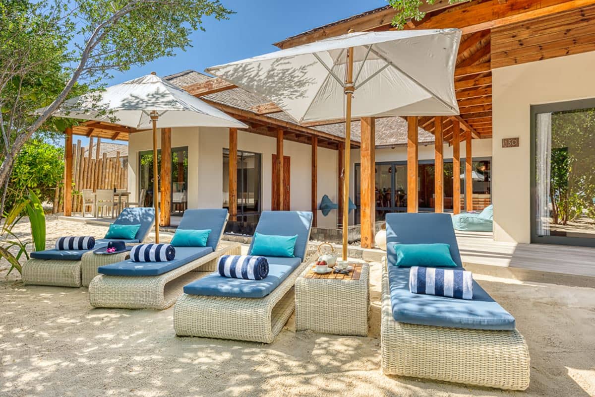 rooms-fourbedroom-beach-pool-residence