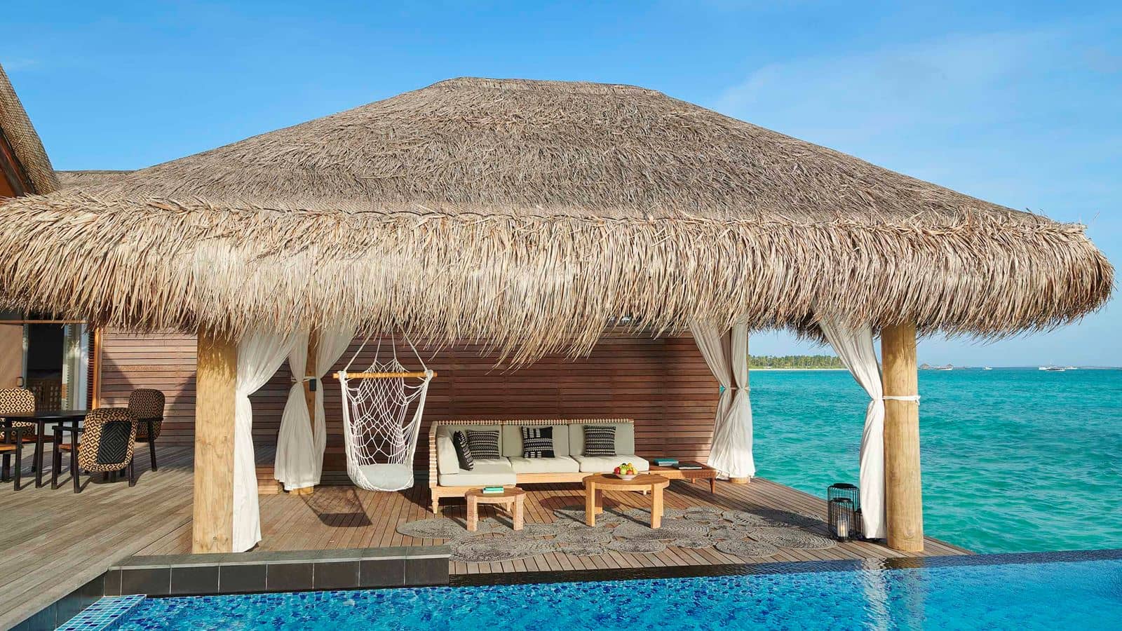 rooms-two-bedroom-sunset-water-villa-with-pool