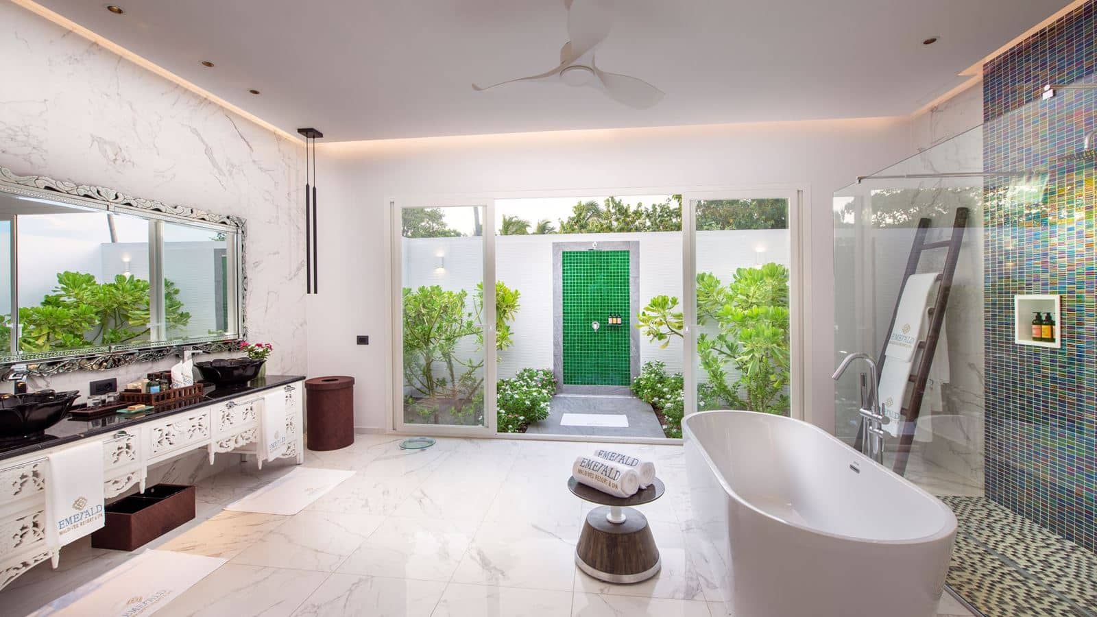 rooms-beach-villa