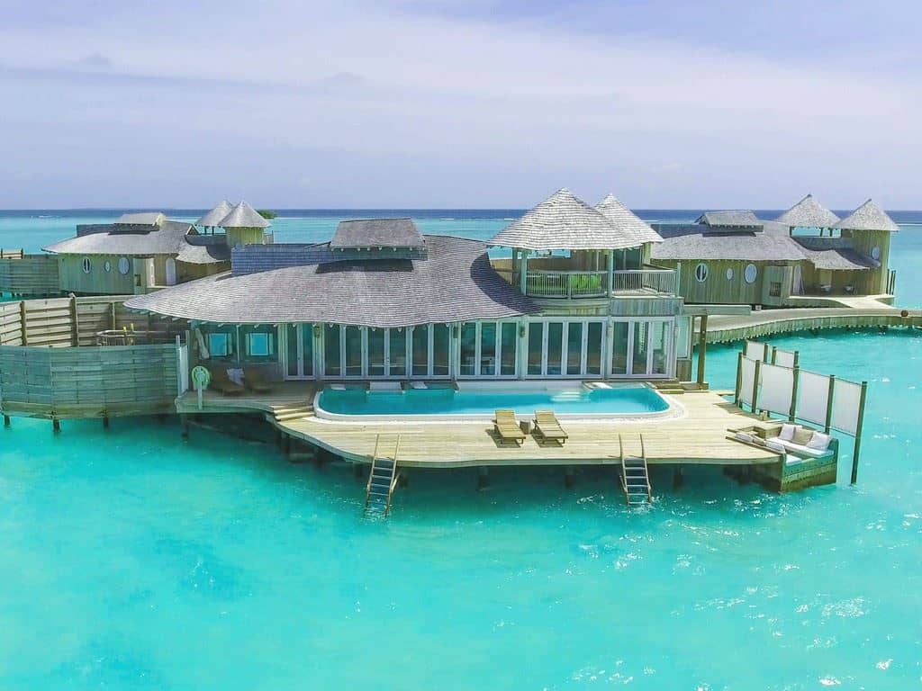 rooms-1-bedroom-water-retreat