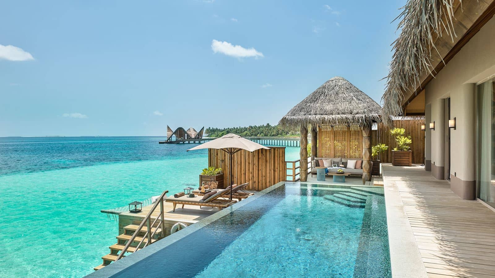 rooms-sunset-water-villa-with-pool