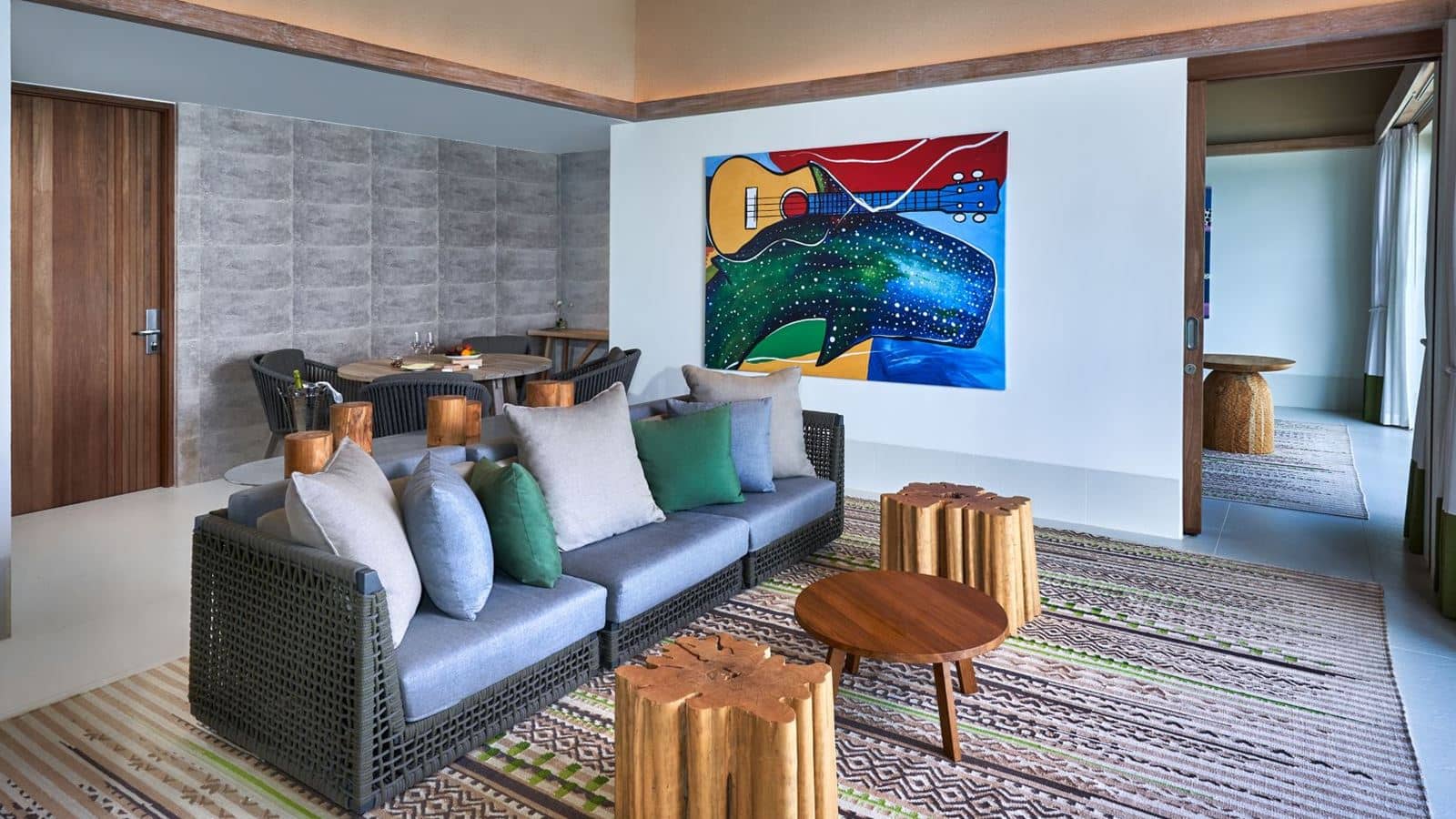 rooms-rock-royalty-overwater-pool-villa-2-bedroom