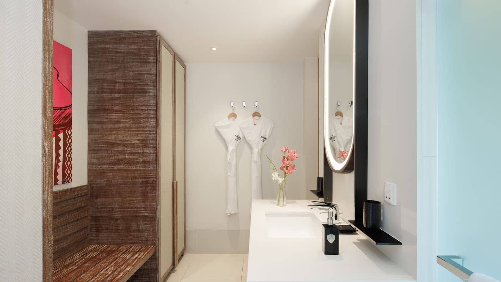 rooms-silver-sky-studioking