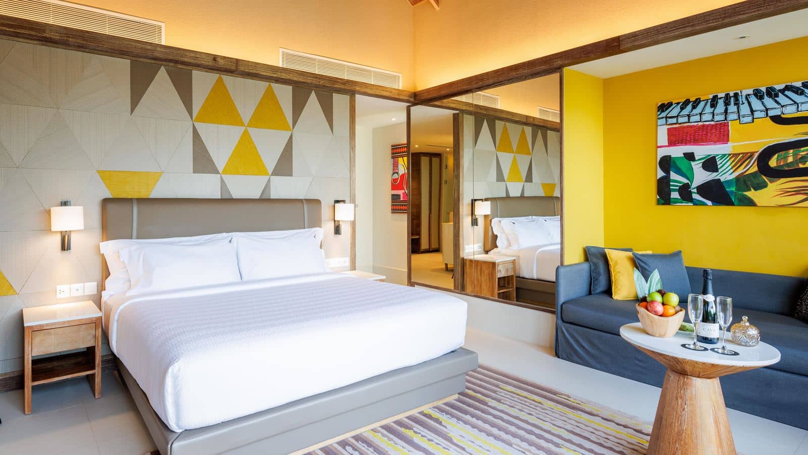 rooms-gold-beach-pool-villaking