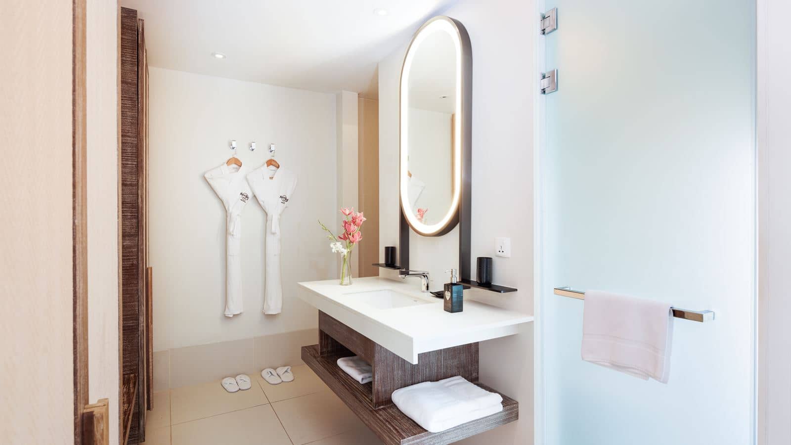 rooms-silver-beach-studio--twin