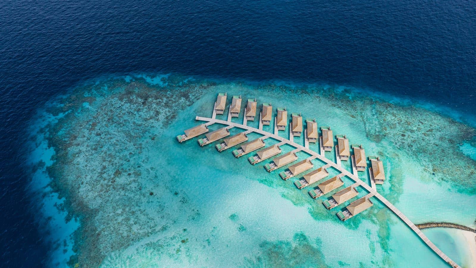 rooms-ocean-pool-villa
