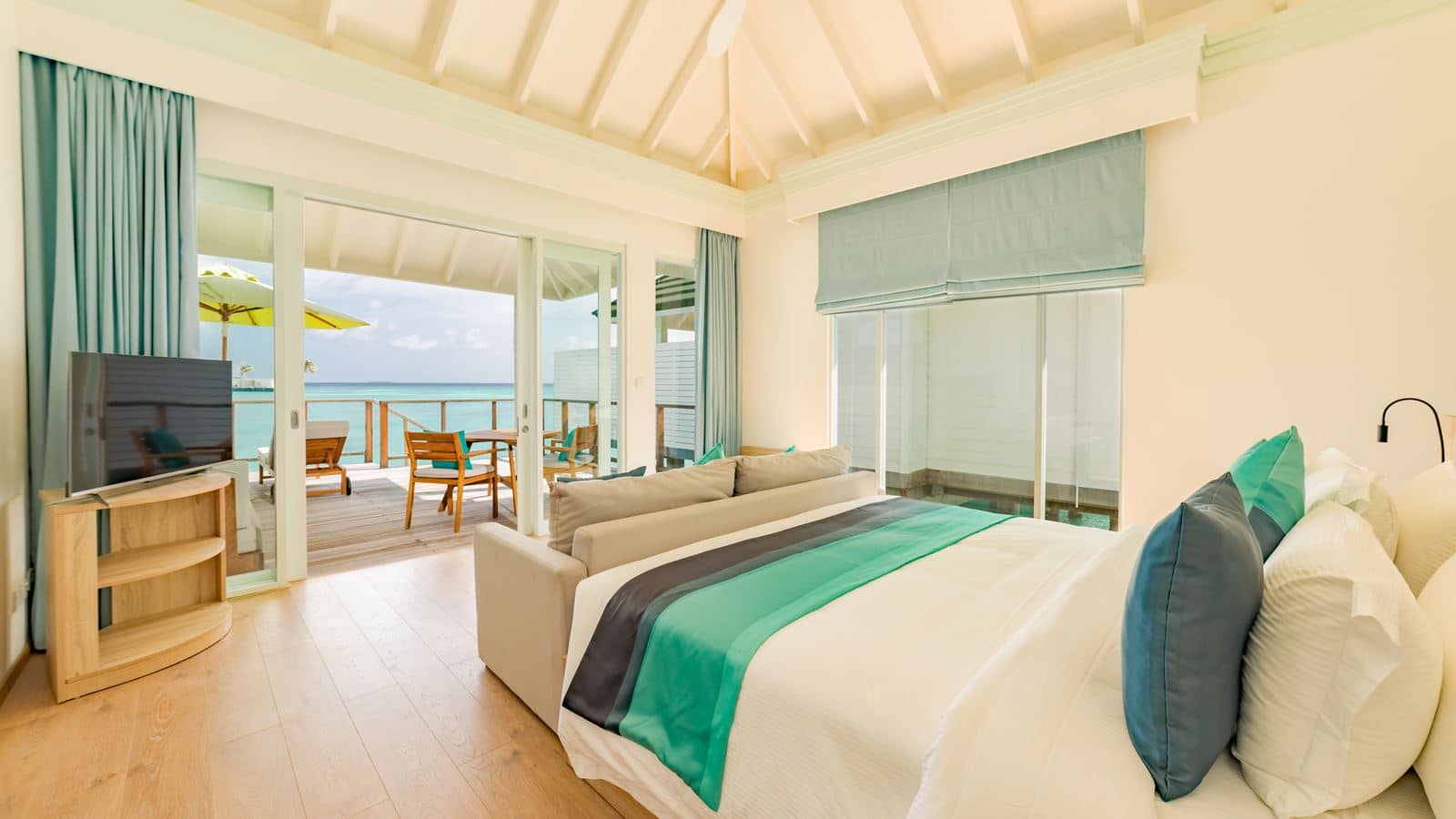 rooms-two-bedroom-lagoon-villa-with-pool-+-slide