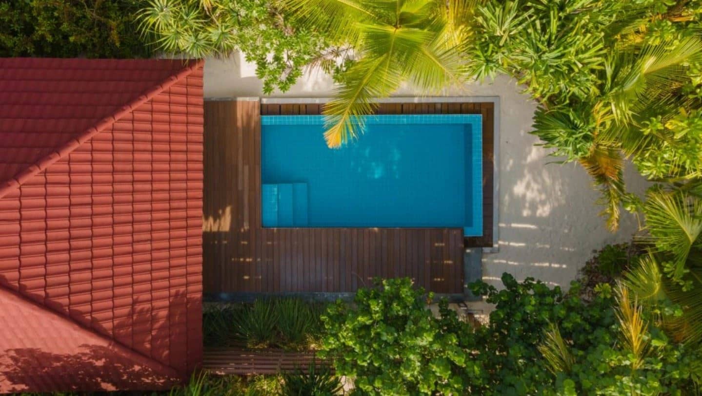 rooms-pool-beach-villa