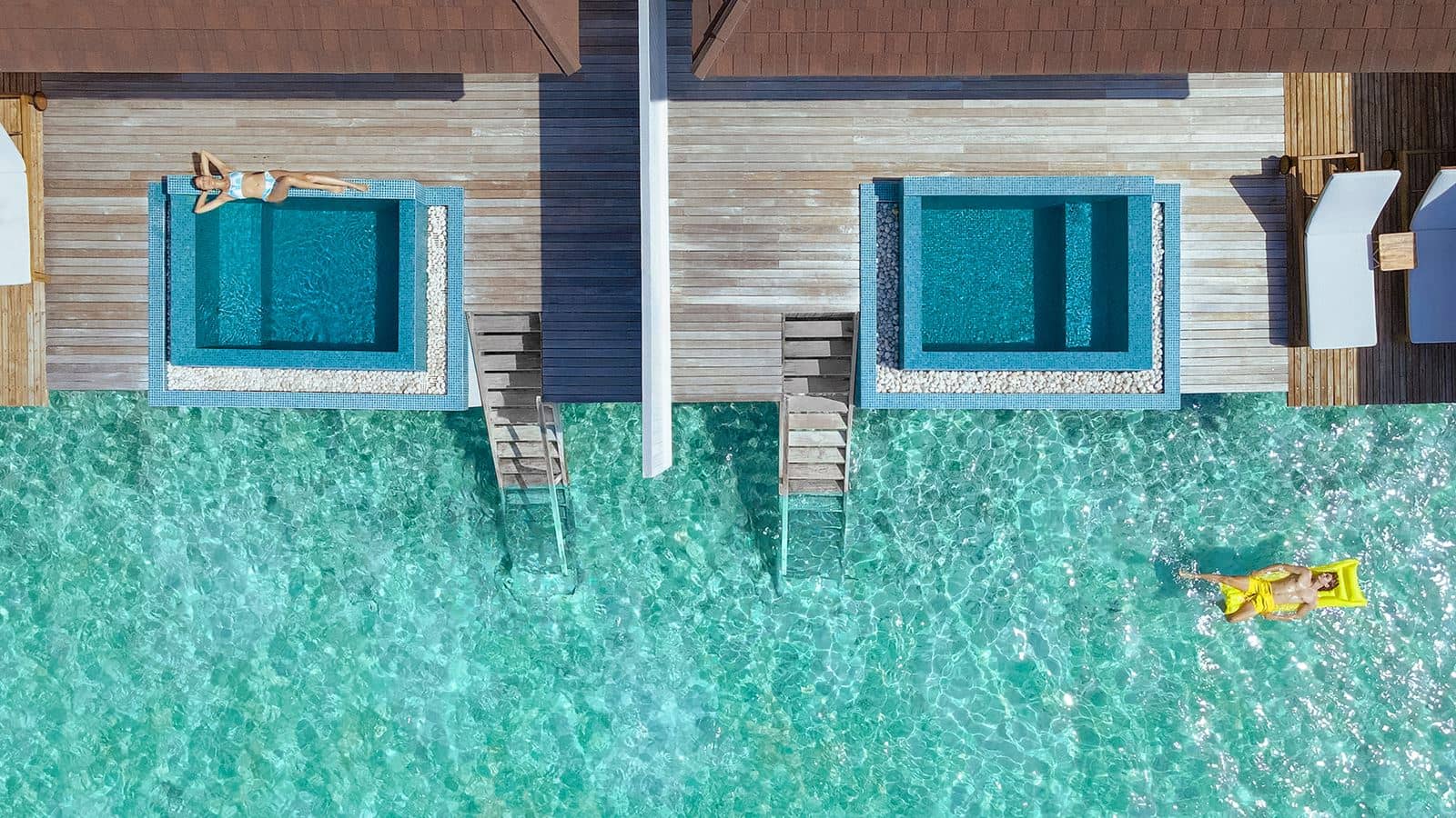 rooms-lagoon-overwater-villa-with-pool