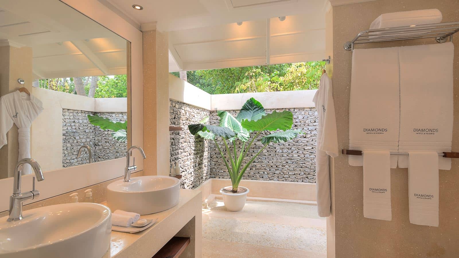 rooms-lagoon-villa