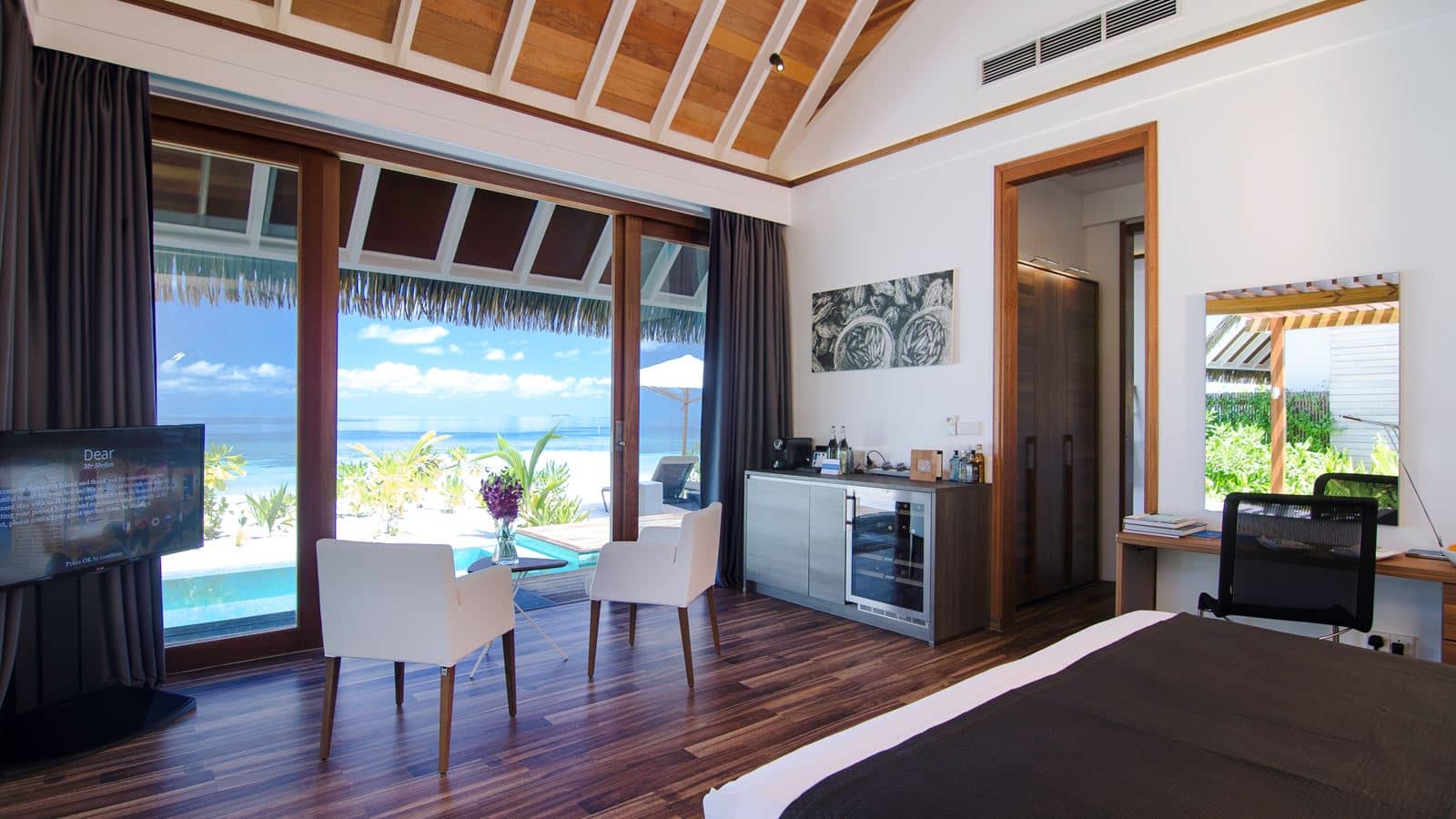 rooms-pool-villa