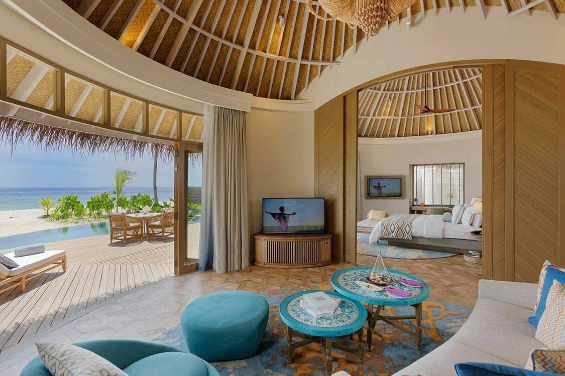 rooms-beach-house-with-private-pool