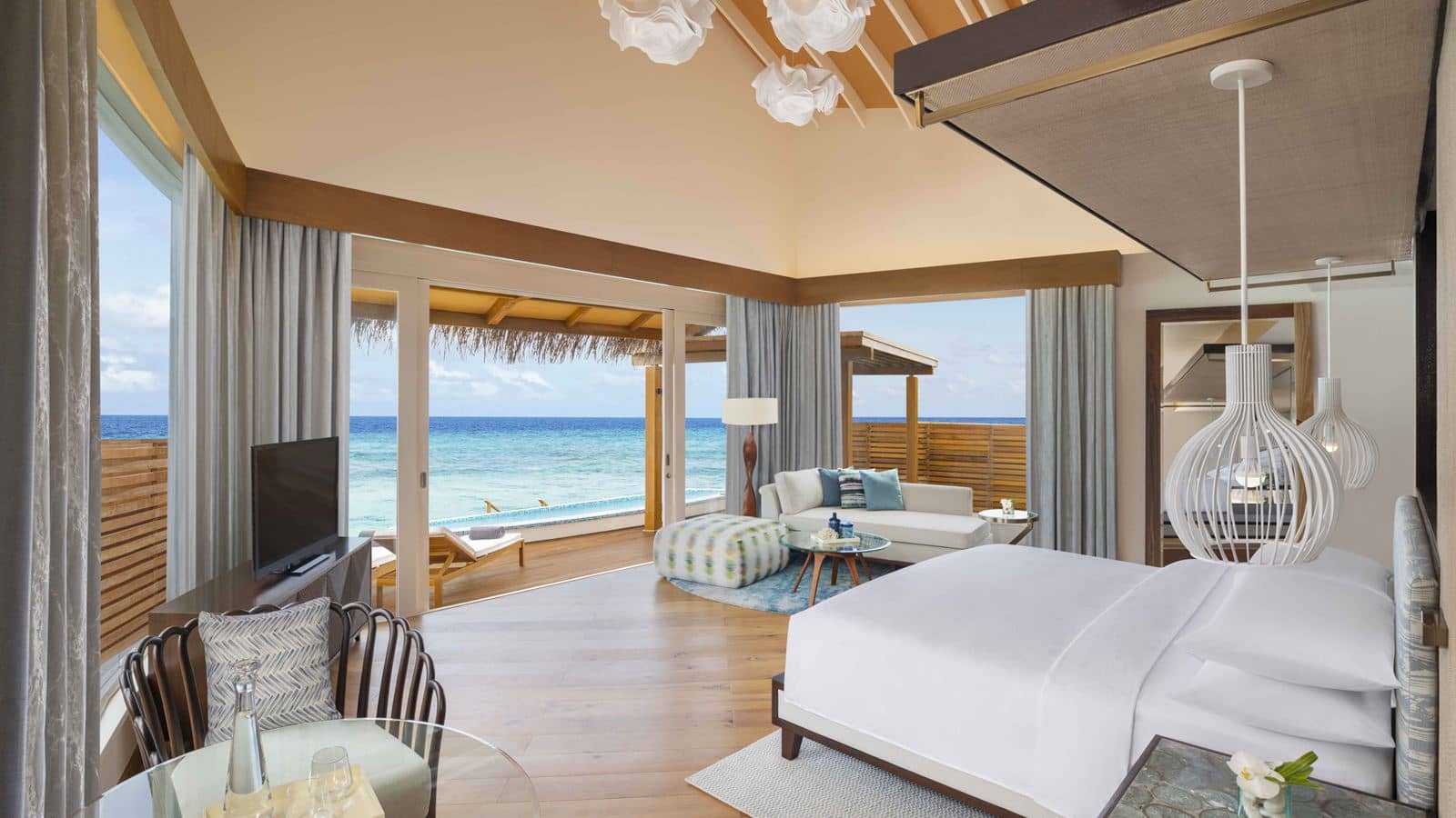 rooms-overwater-pool-villa-sunrise