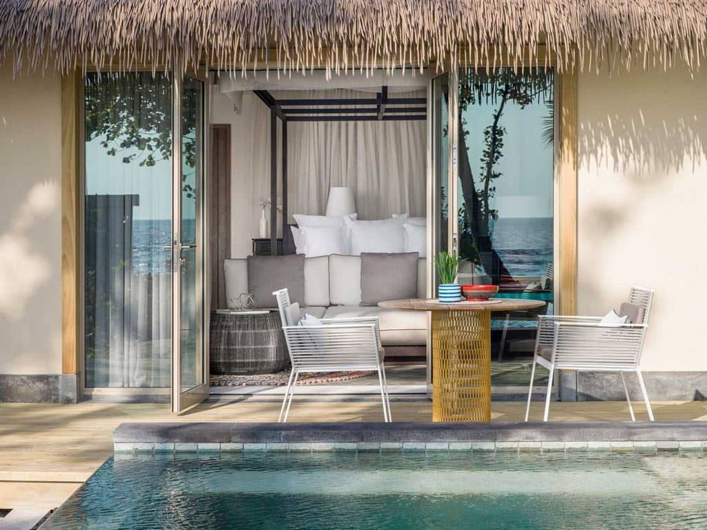 rooms-beach-pool-villa