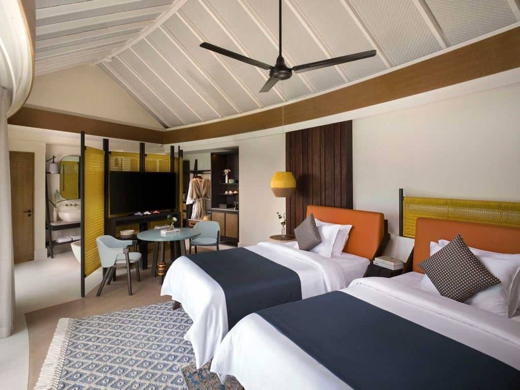 rooms-three-bedroom-overwater-residence