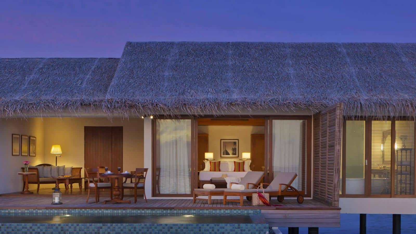 rooms-water-pool-villa