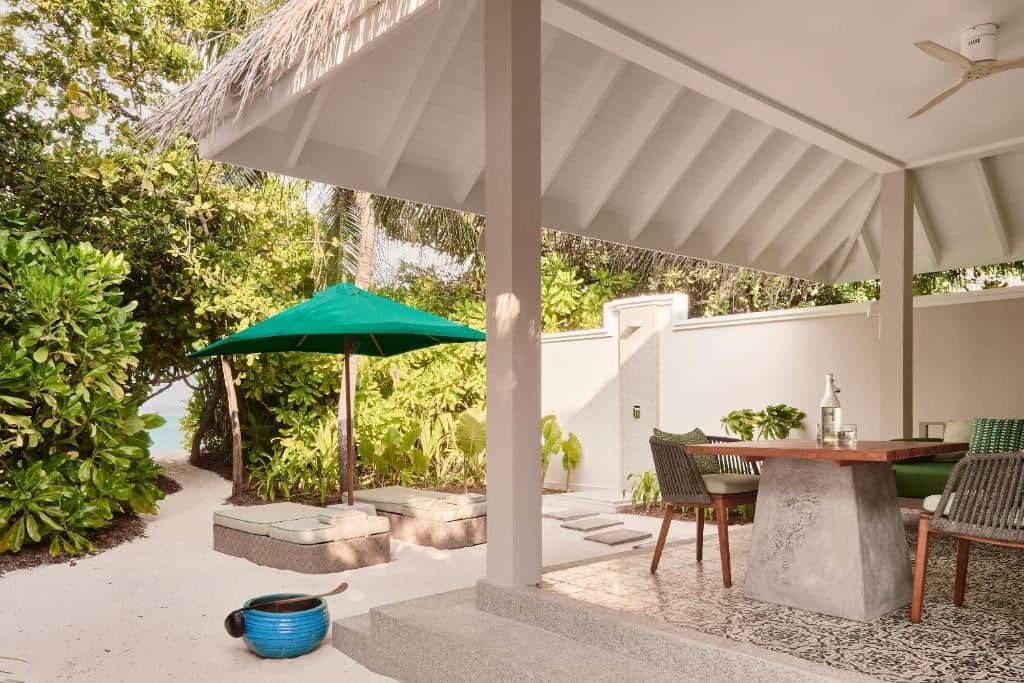 rooms-beach-villa
