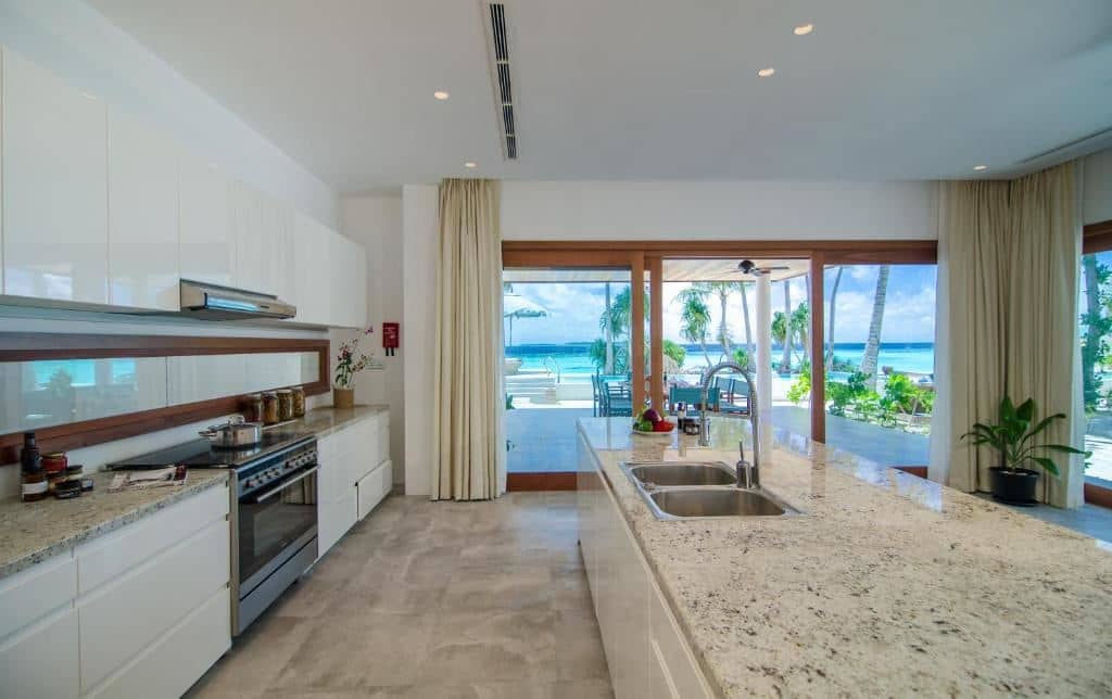rooms-the-great-beach-residence-eight-bedrooms