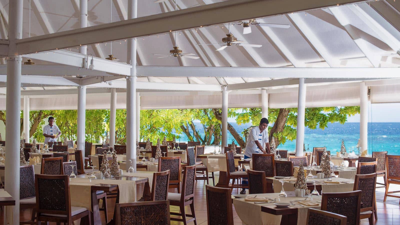 restaurants-maakana