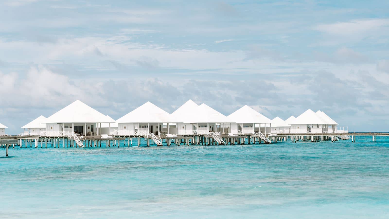 rooms-water-villa