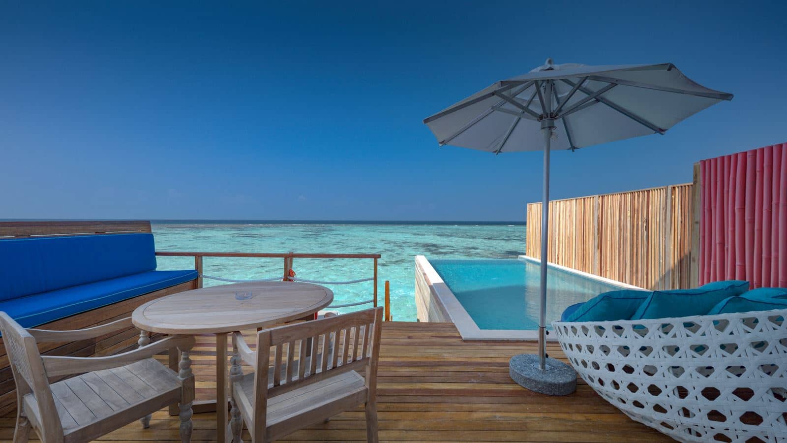 rooms-duplex-lagoon-pool-villa