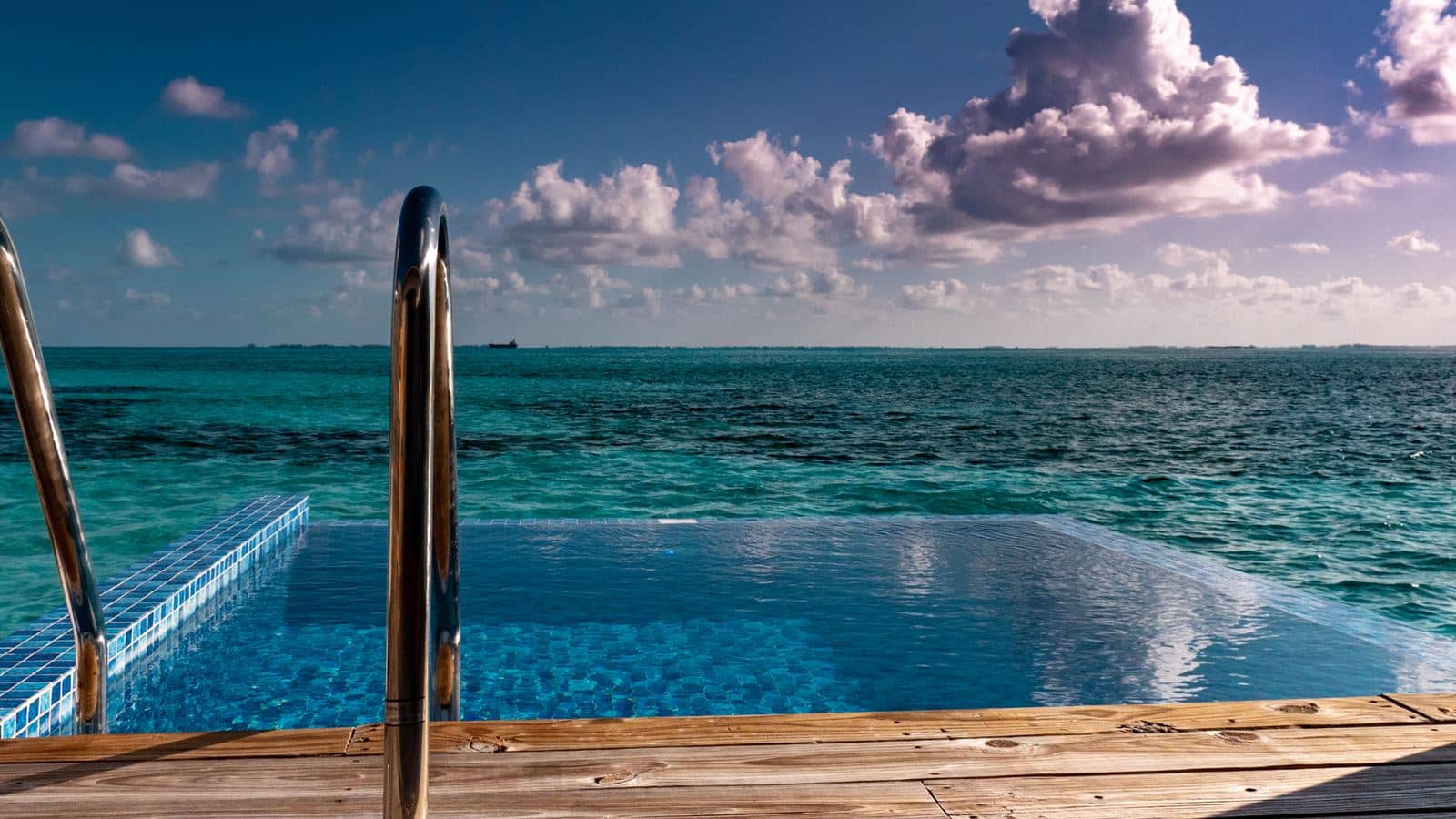 rooms-overwater-pool-villa
