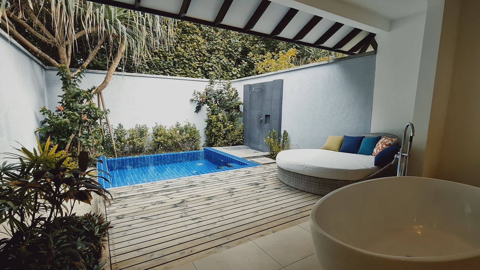 rooms-beach-villa-private-pool-vils1