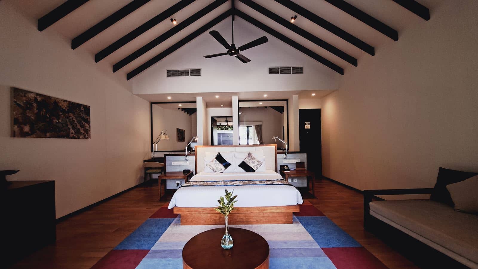 rooms-beach-villa-pool-vils2