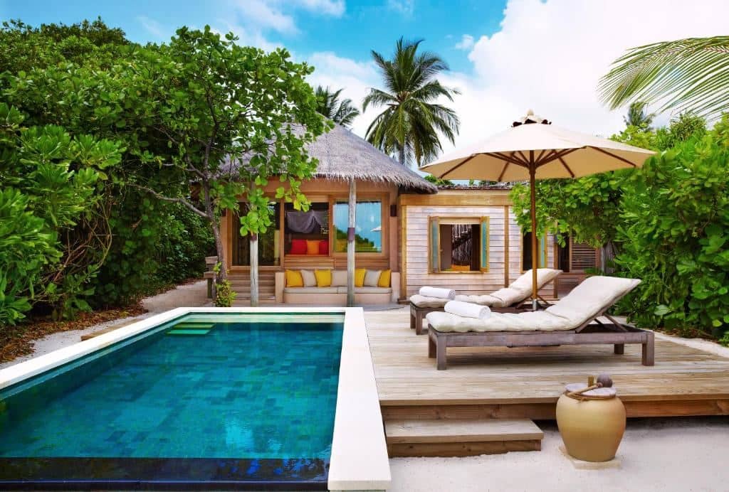 rooms-beach-family-villa-with-pool