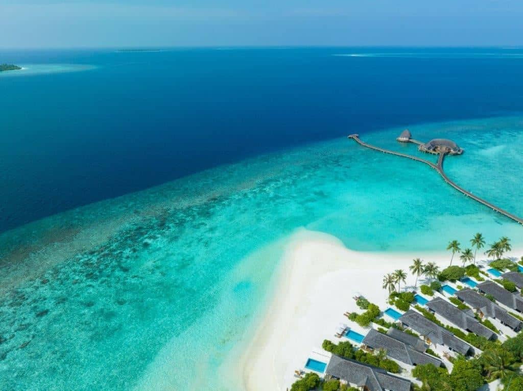 rooms-family-beach-villa-with-pool