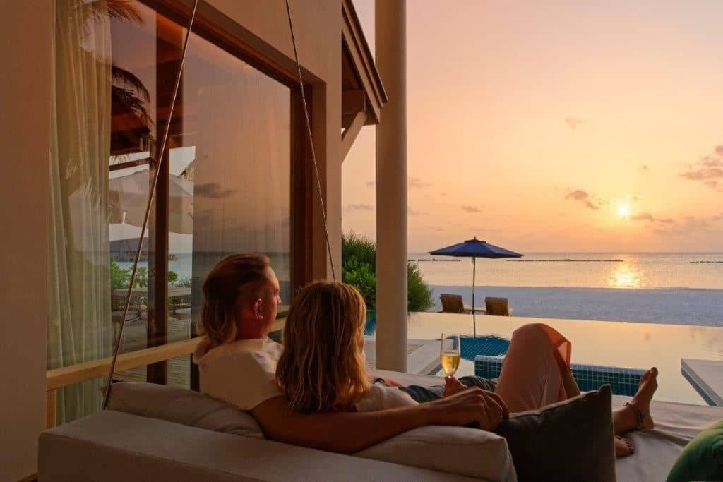 rooms-presidential-beach-villa