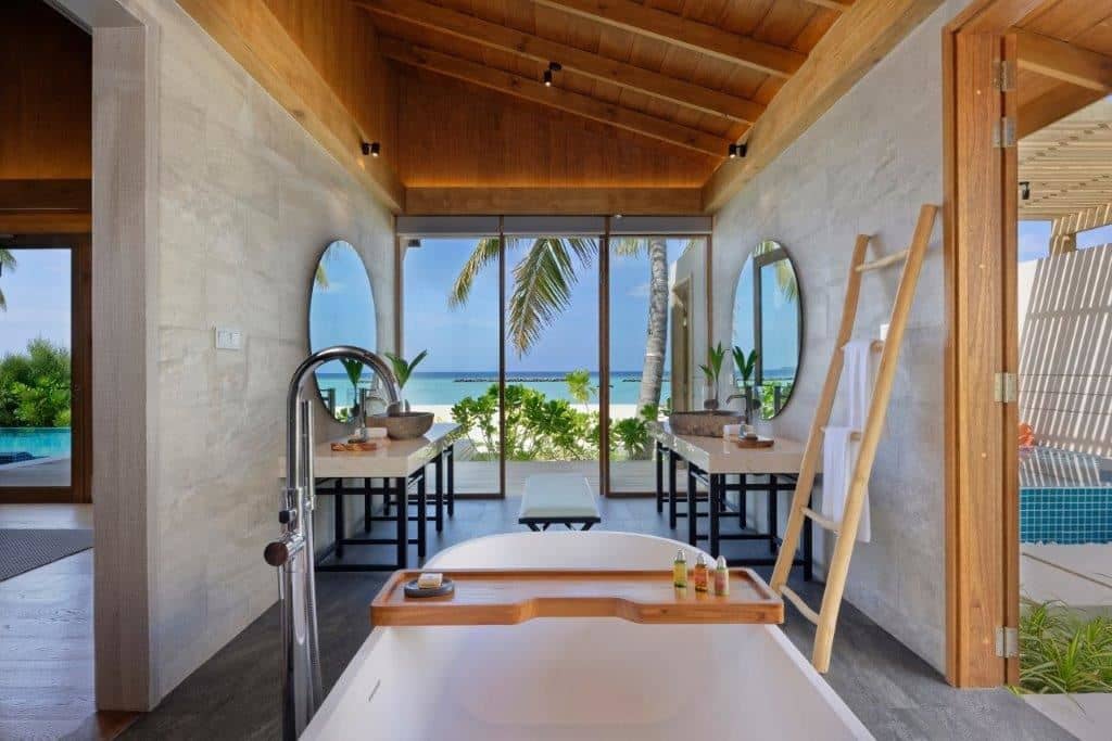 rooms-presidential-beach-villa