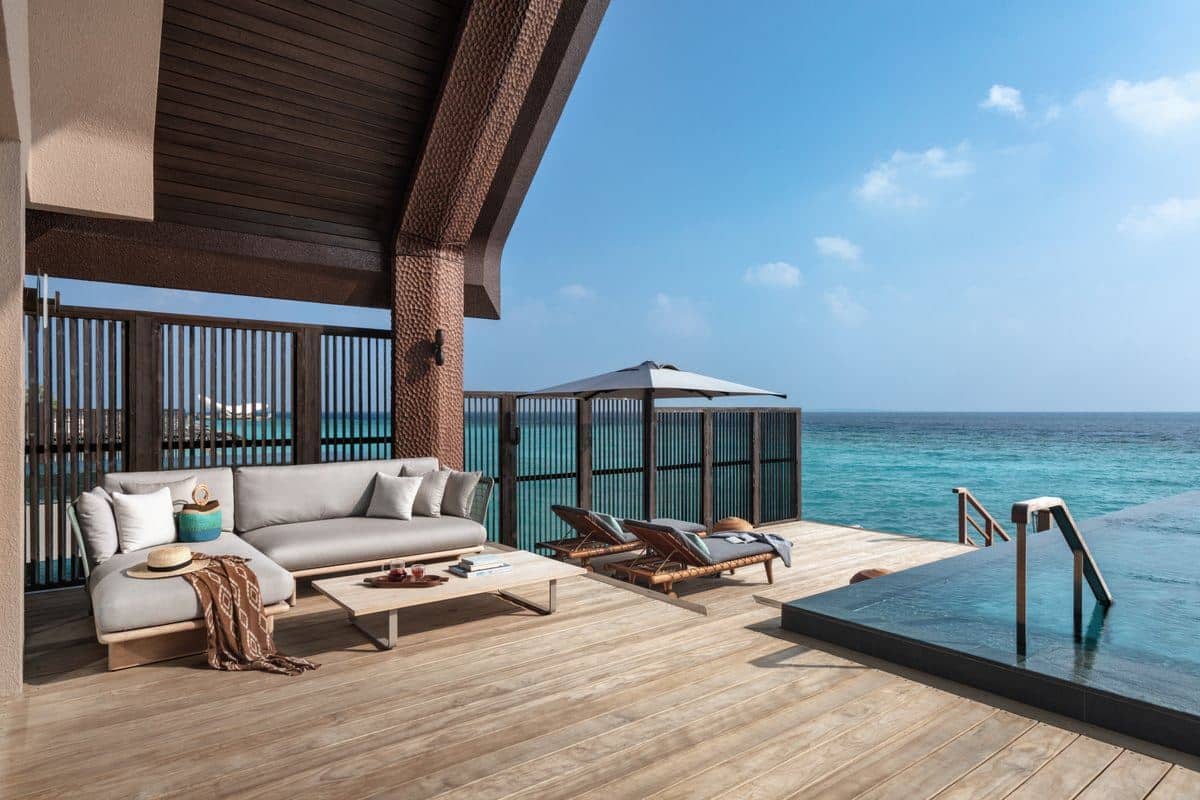 rooms-ocean-pool-villa