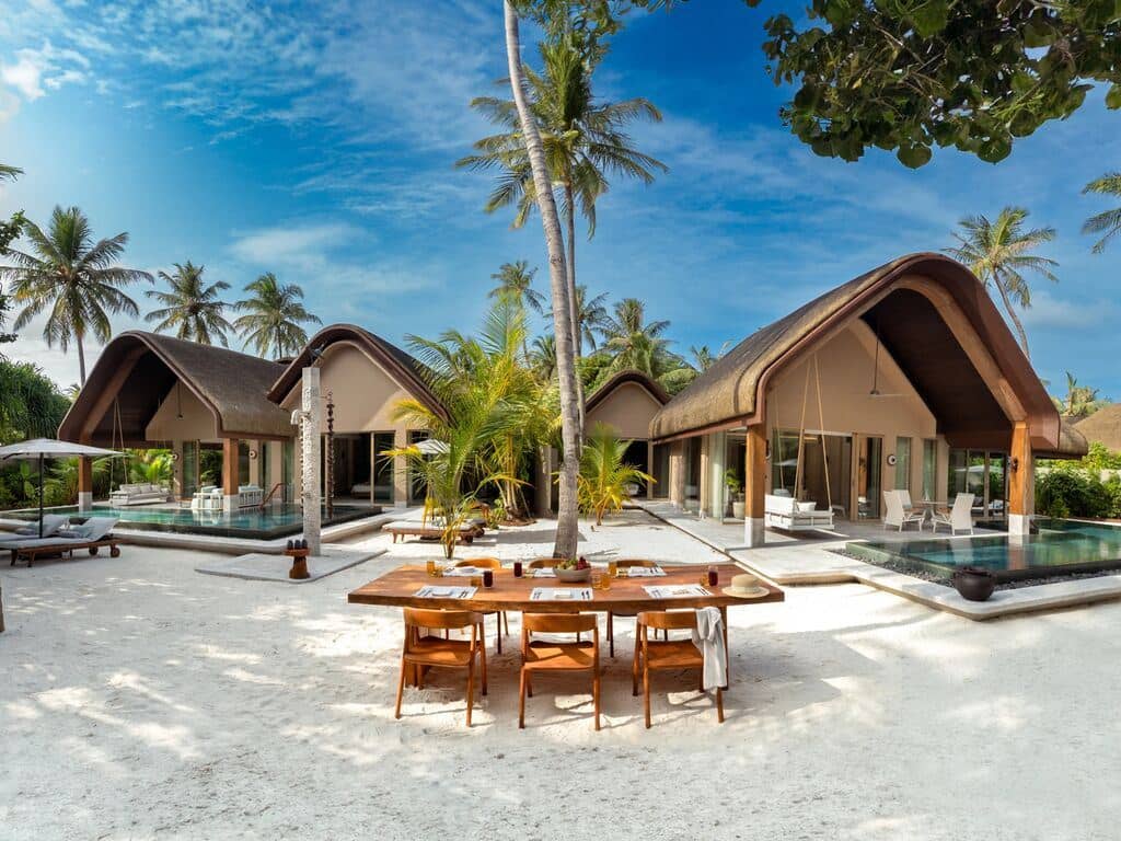 rooms-four-bedroom-beach-residence-with-two-pools