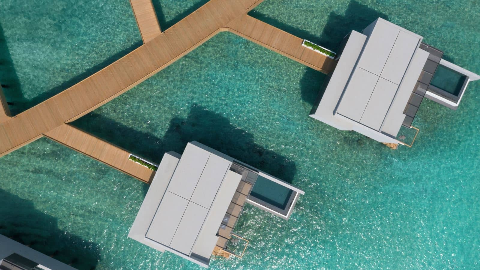 rooms-sunset-overwater-pool-villa