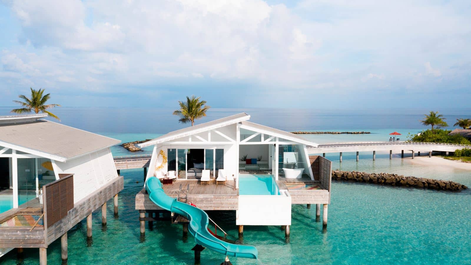 rooms-odi-water-villa-with-private-pool--slide