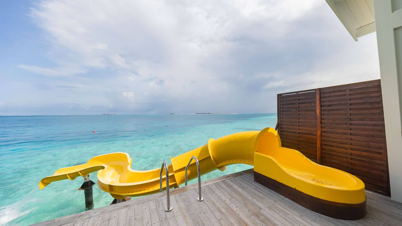 rooms-odi-water-villa-with-private-pool--slide