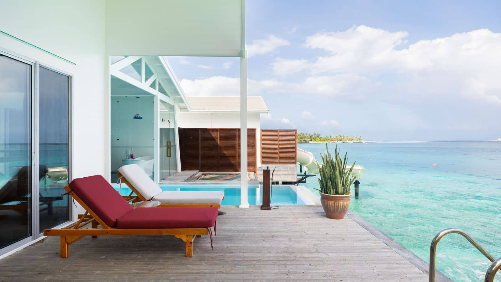 rooms-odi-water-villa-with-private-pool--slide