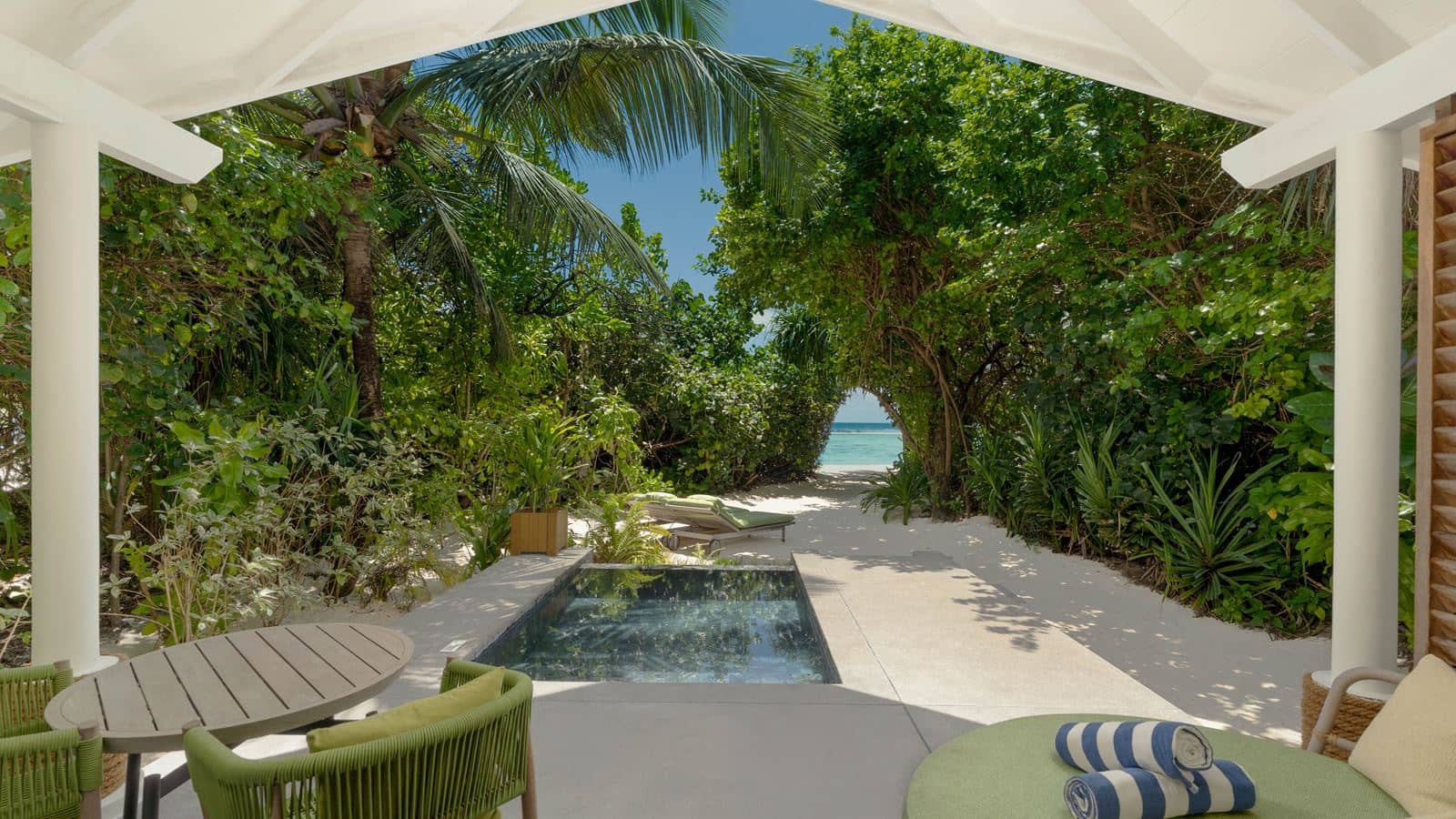 rooms-beach-villa-with-pool