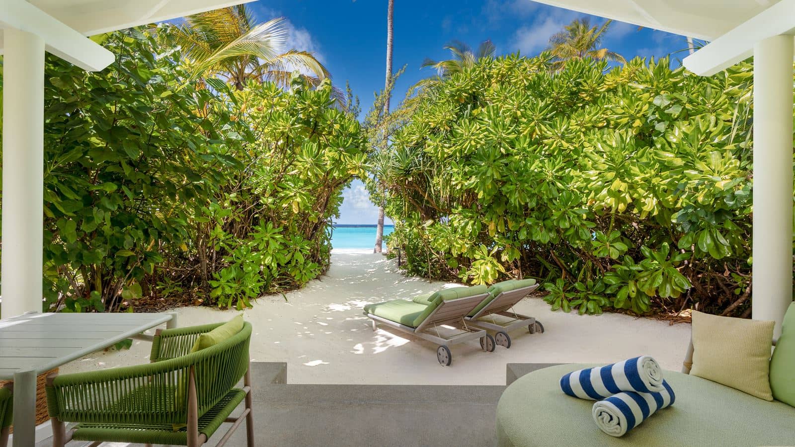 rooms-beach-villa