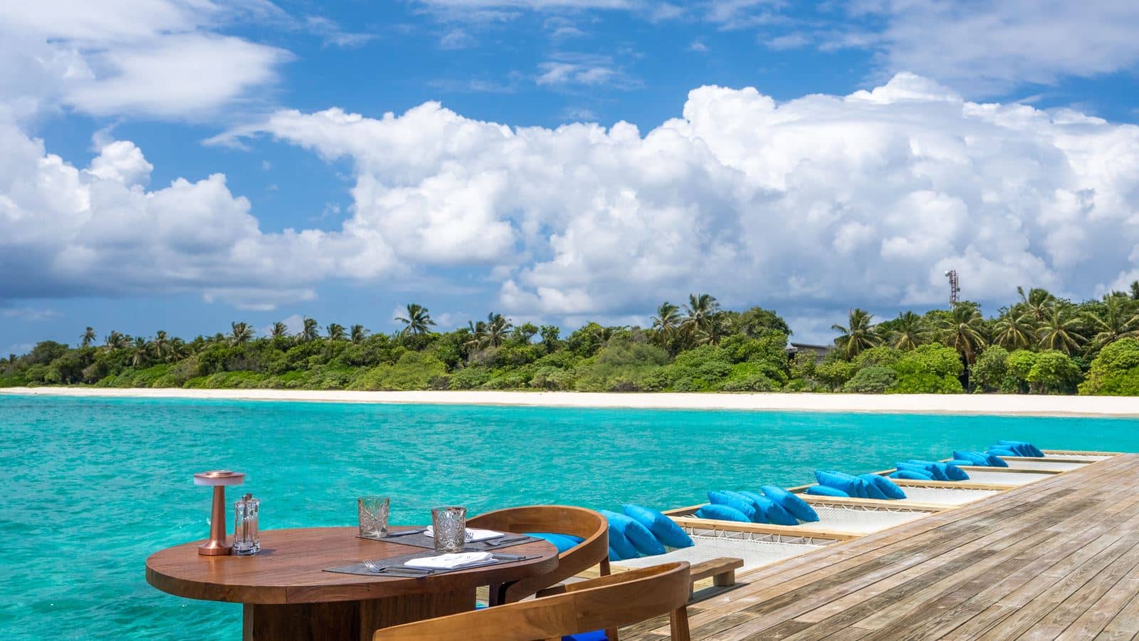 restaurants-the-waterfront