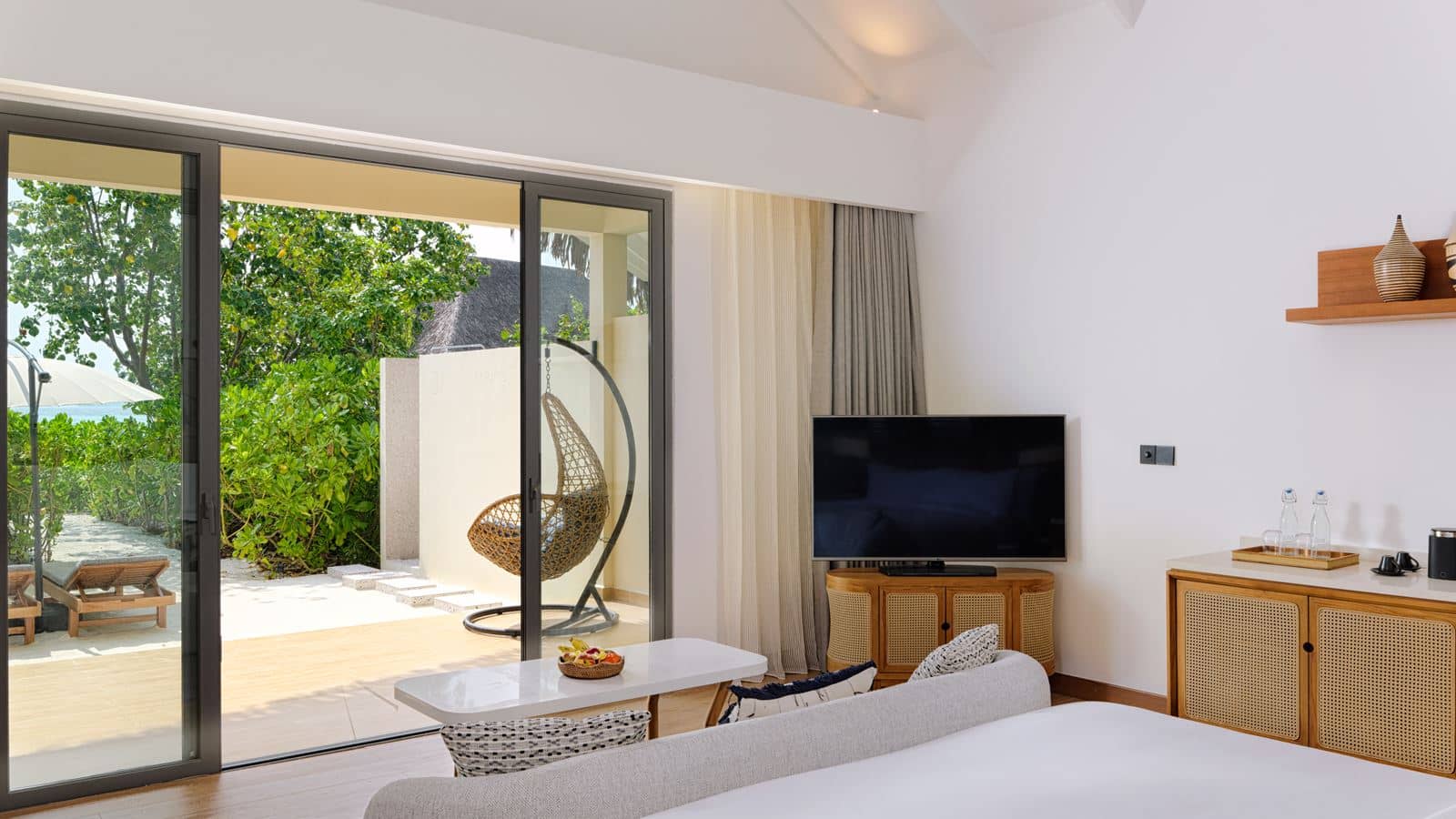rooms-beach-villa