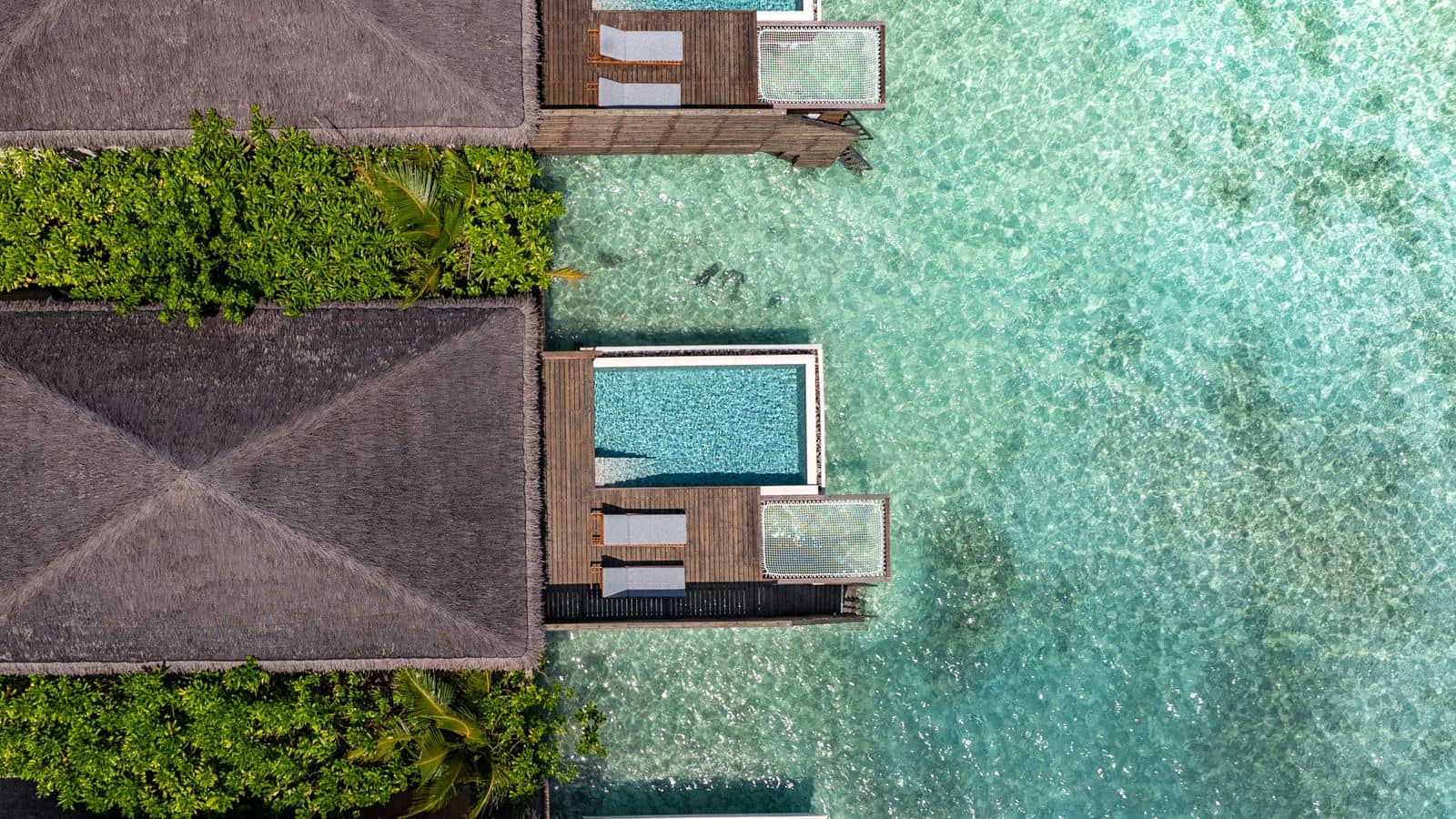 rooms-waterfront-pool-villa
