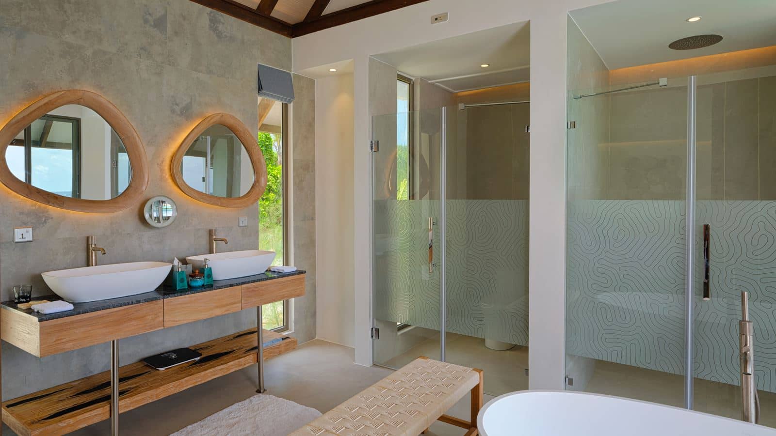 rooms-semiocean-pool-villa