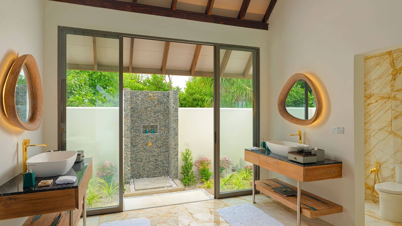 rooms-semiocean-pool-suite