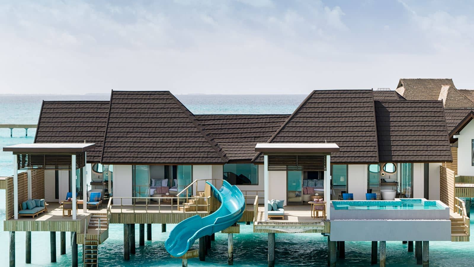 rooms-two-bedroom-water-pool-villa-with-slide