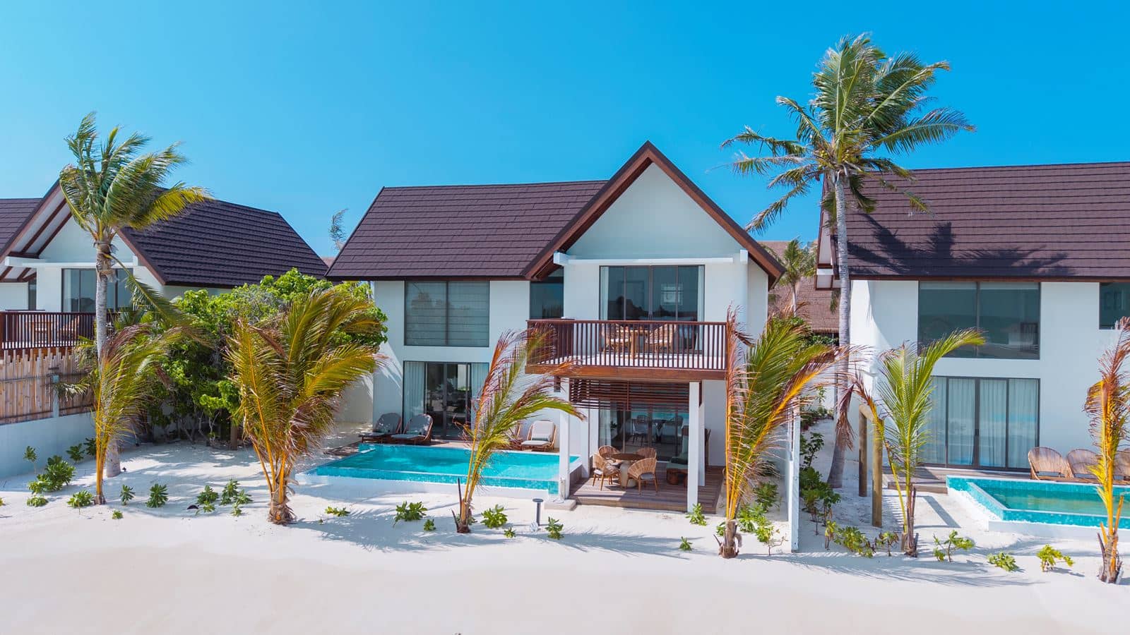 rooms-two-bedroom-beach-pool-suite