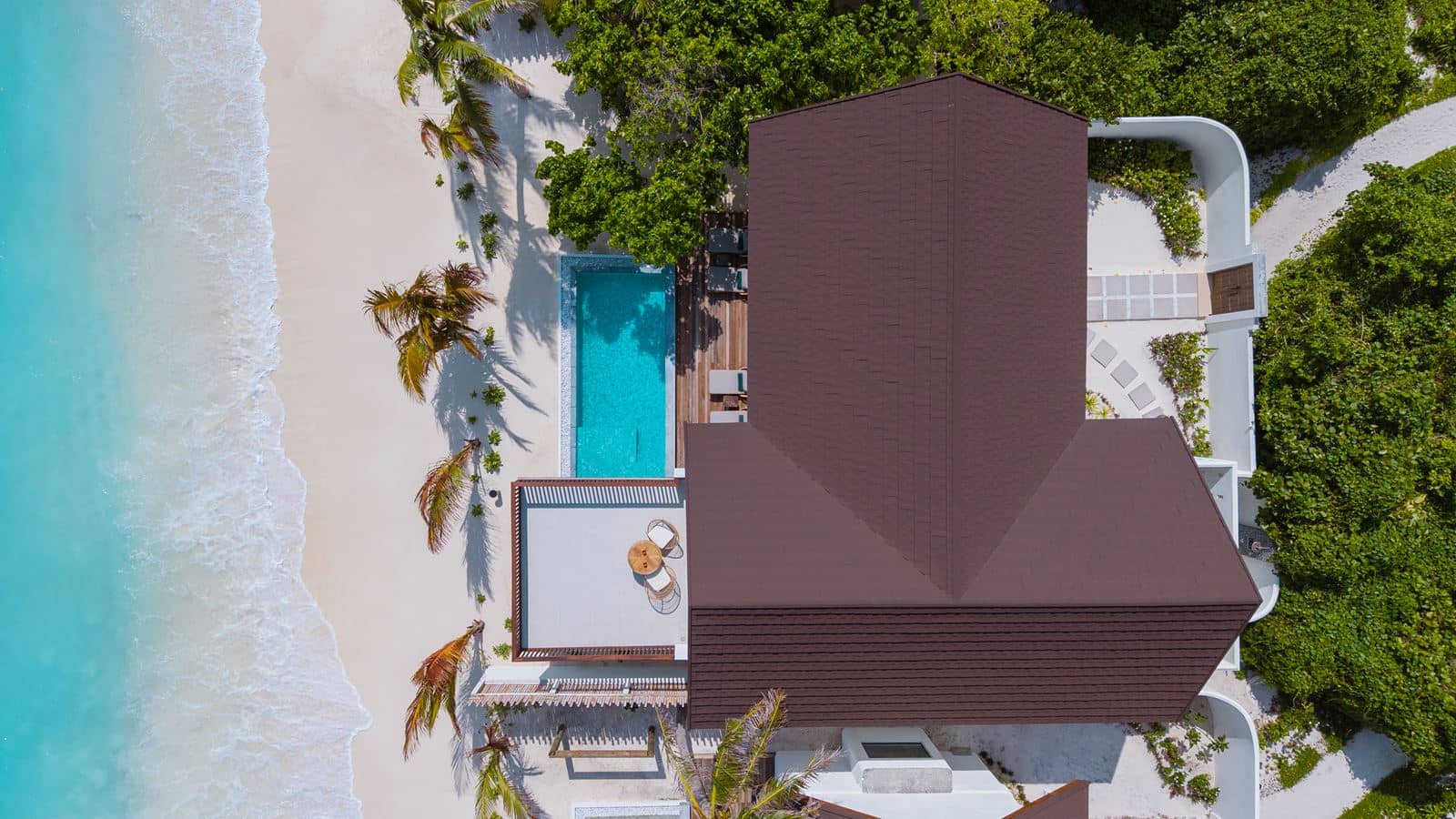 rooms-two-bedroom-beach-pool-suite