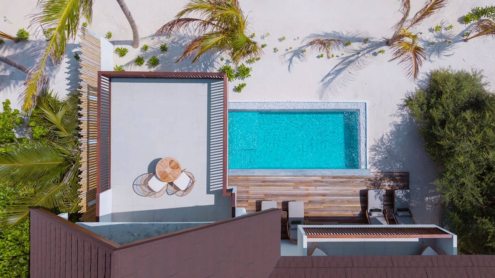rooms-three-bedroom-beach-pool-suite